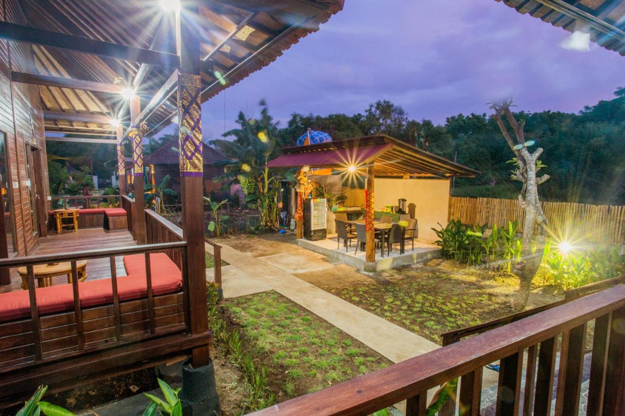 Uma Hostel Lembongan Exterior foto